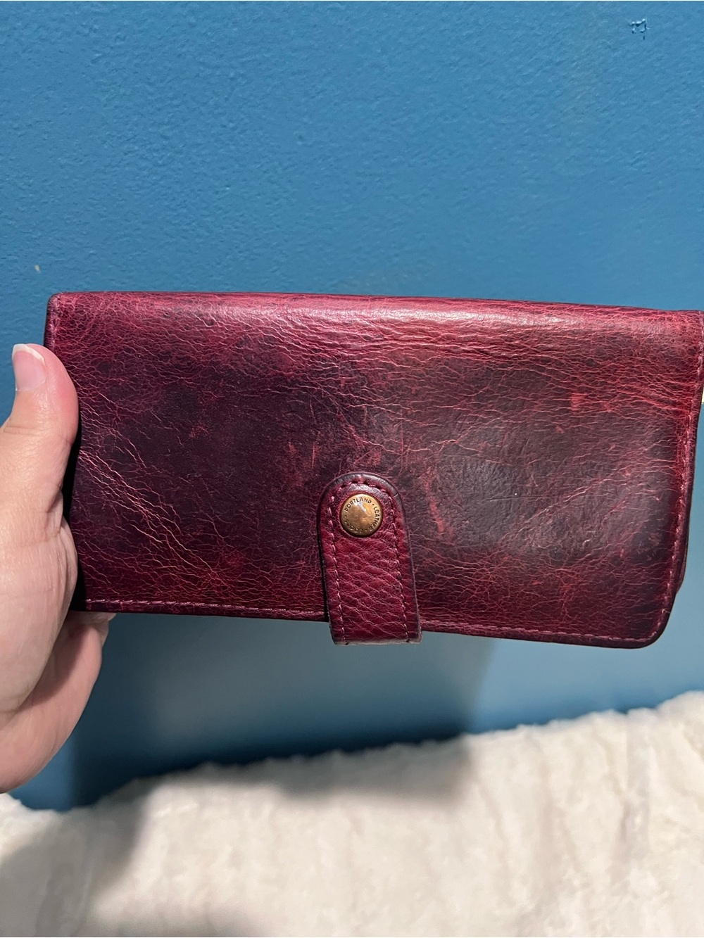 Portland leather goods Sangria Bifold - Picture 4 of 7